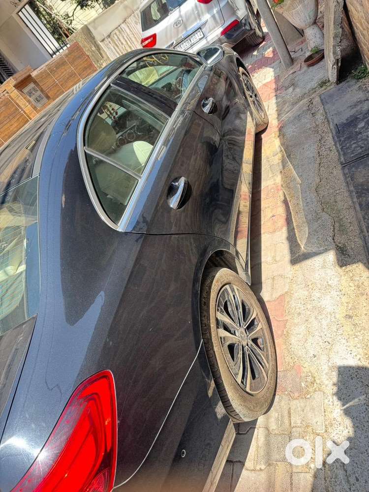 Mercedes-benz A-class Limousine 2025 Petrol Well Maintained