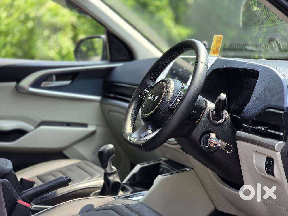 Kia Carens G1.5 6mt Gravity, 2025, Petrol
