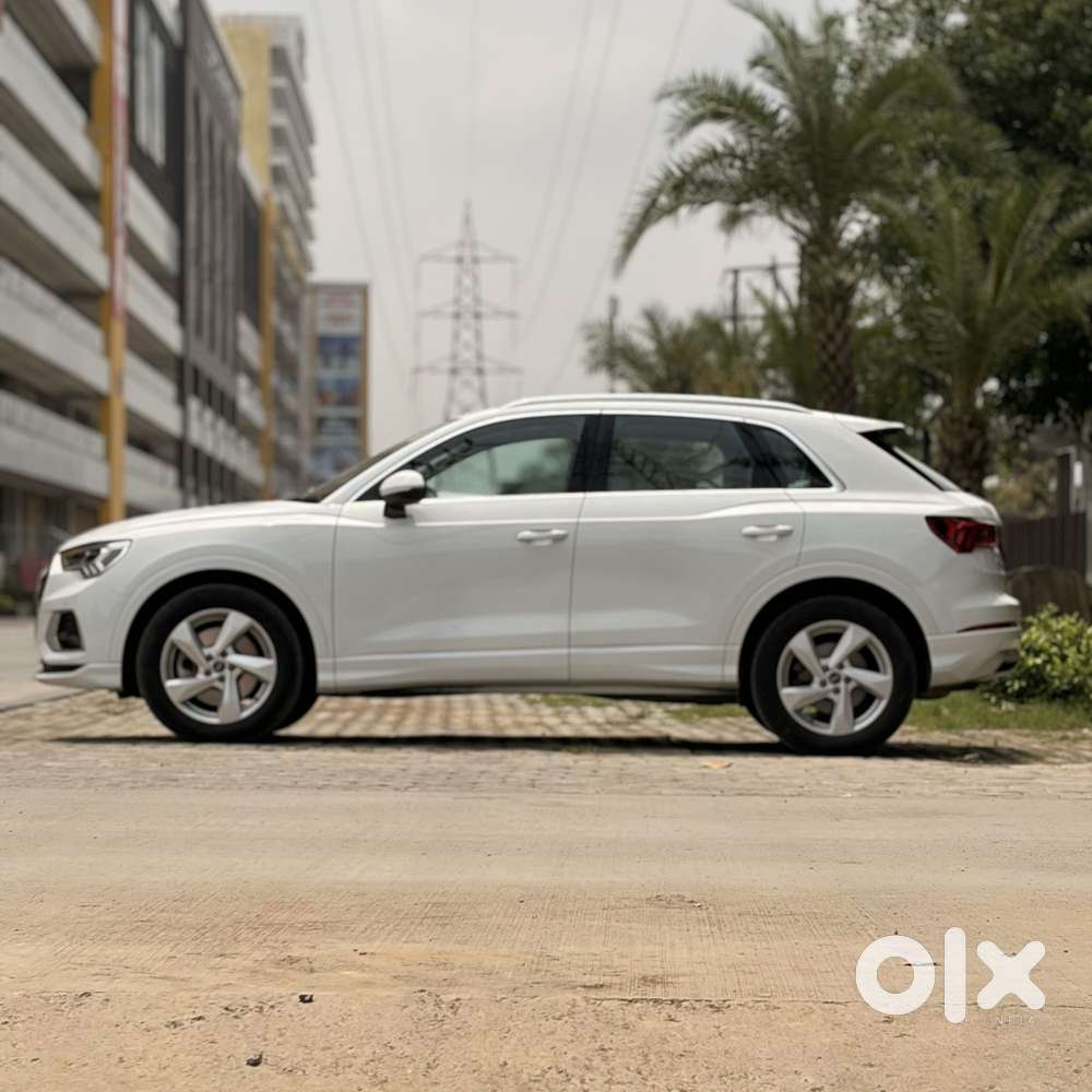 Audi Q3 40 Tfsi Premium Plus, 2025, Petrol