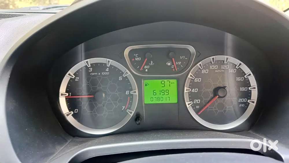 2013 Ford Classic Well Maintained