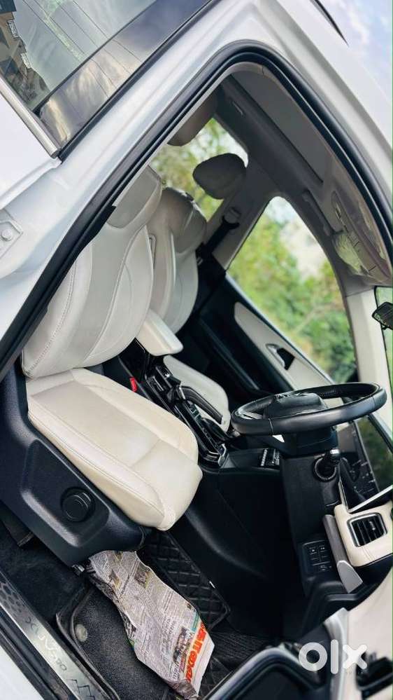 Mahindra Xuv700 2.2 Ax 7 Diesel At Str, 2021, Diesel
