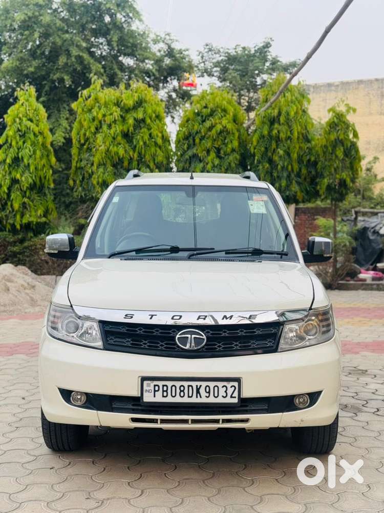 Tata Safari Storme Vx, 2016, Diesel