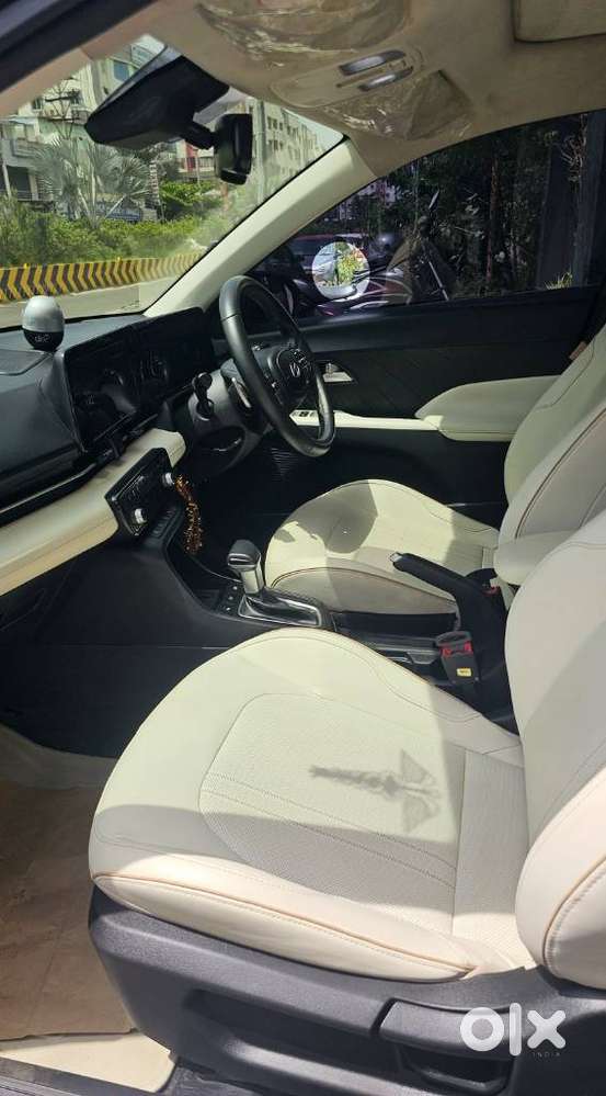 Hyundai Verna 1.6 Sx (o) Vtvt At, 2025, Petrol