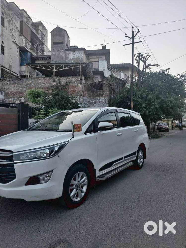 Toyota Innova Crysta 2.4 G Mt, 2017, Diesel