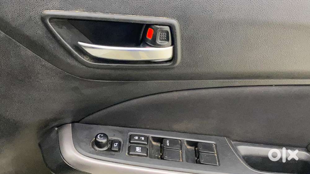Maruti Suzuki Swift 2018 Amt Zxi, 2022, Petrol