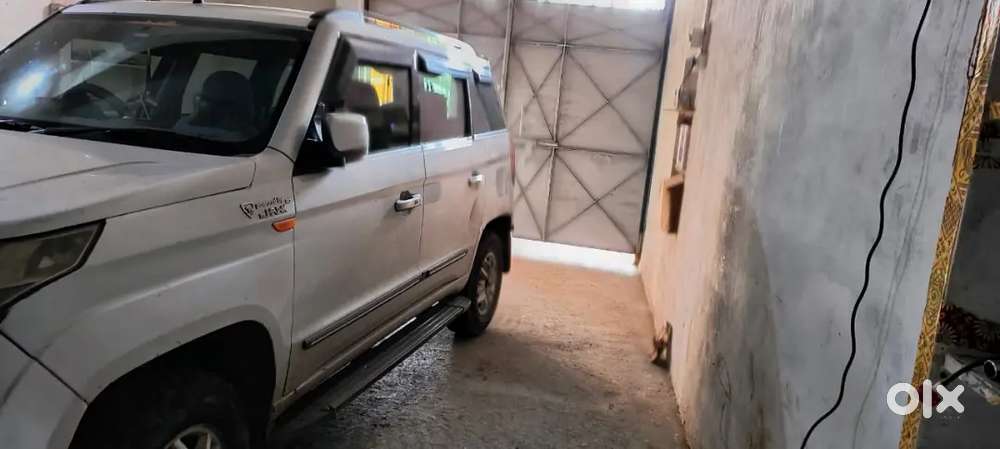 Mahindra Tuv 300 2016