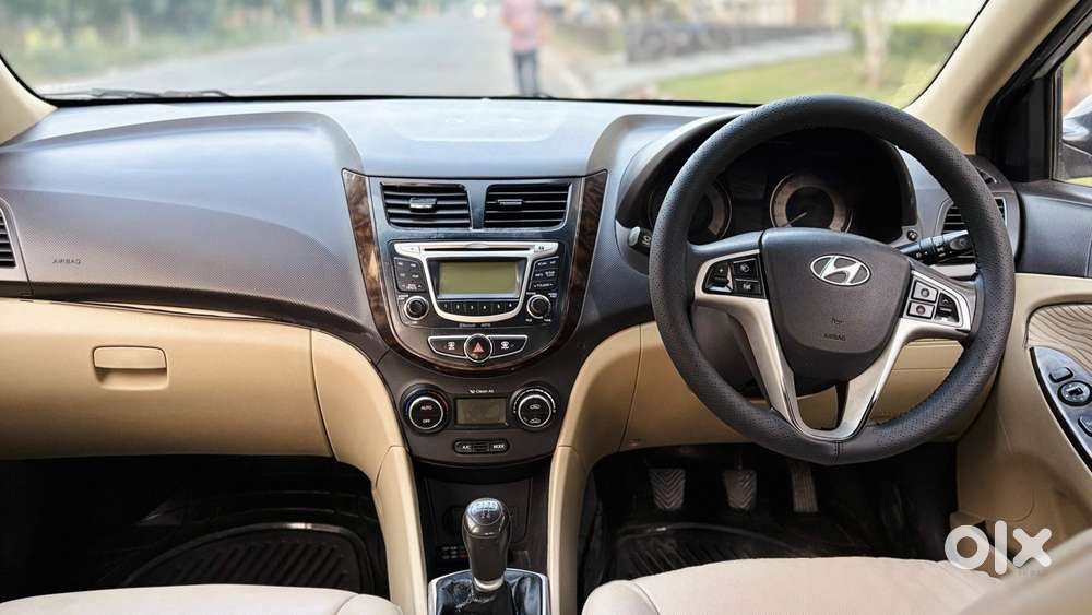 Hyundai Verna 1.6 Sx Vtvt, 2013, Petrol