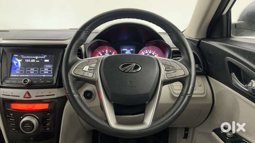 Mahindra Xuv300 W8 (o) 1.5 Diesel Amt, 2022, Diesel