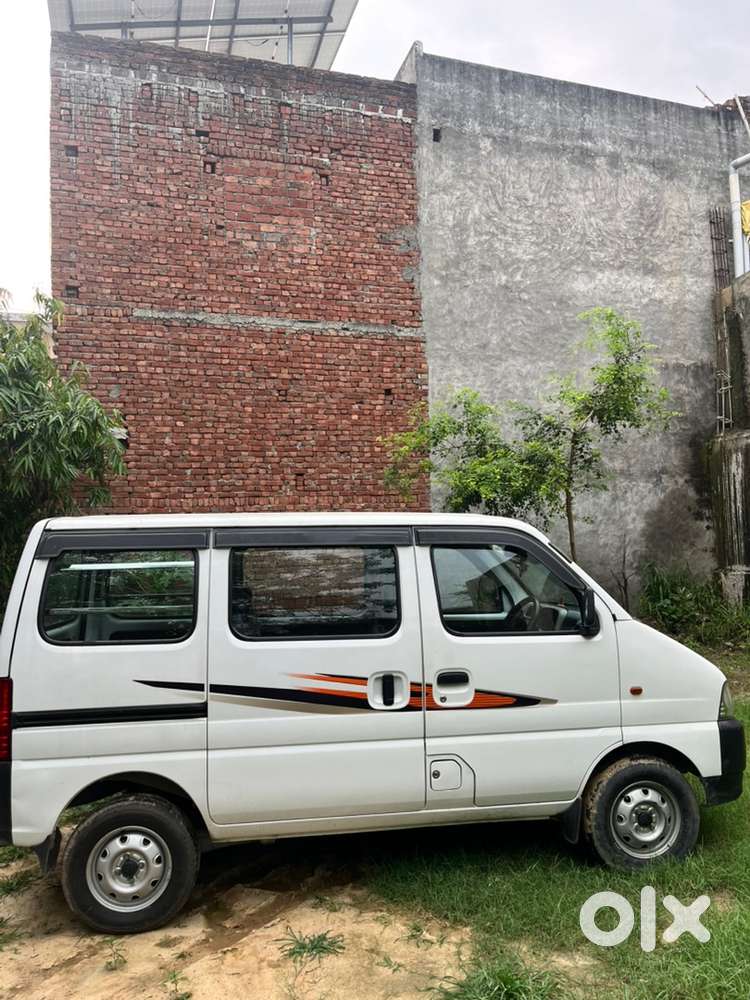 Maruti Suzuki Eeco 2022 Cng & Hybrids 69000 Km Driven