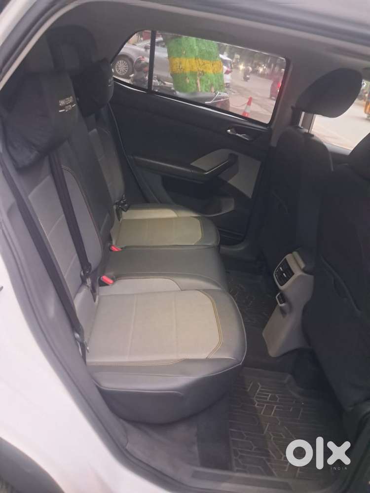 Skoda Kushaq Anniversary Edition 1.0l Tsi At, 2022, Petrol