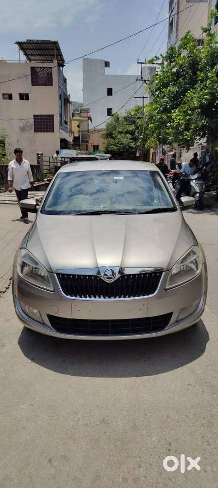 Skoda Rapid 2011-2013 1.6 Tdi Ambition Plus Alloy, 2013, Diesel
