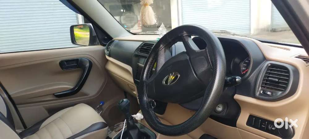 Tuv 300 T4+ 2016 Diesel