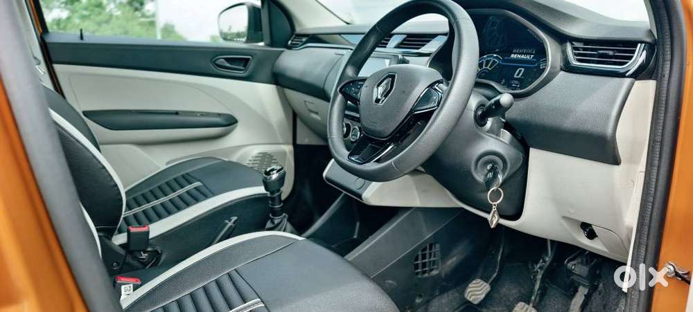 Renault Triber Rxt, 2022, Petrol