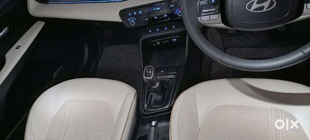 Hyundai New Verna 2023, Fiery Red, Just 10924 Km Driven.