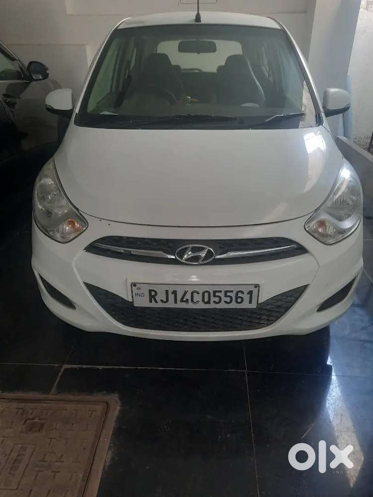 Hyundai I10 Sportz 2012,all 4 Tyries New With Mrf Brand.