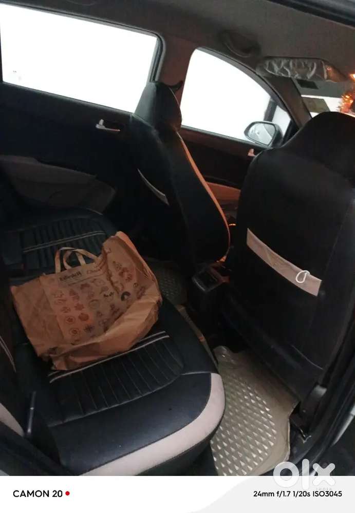 Hyundai Grand I10 2017 Diesel 80000 Km Driven