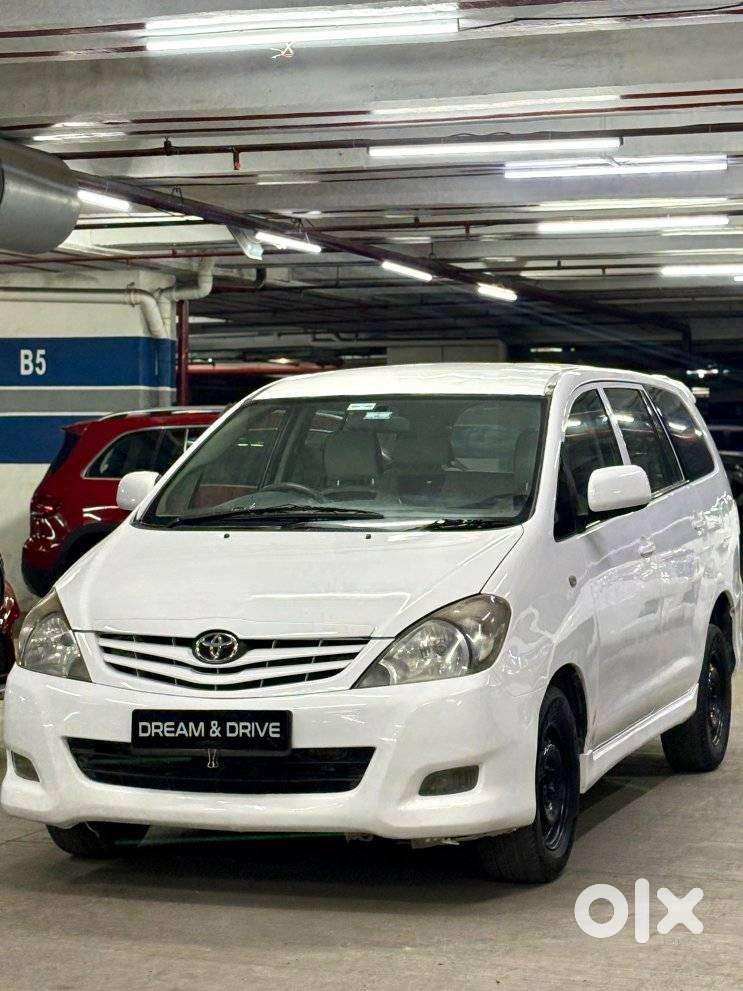 Toyota Innova 2.5 Gx 7 Seater Bs Iv, 2010, Diesel