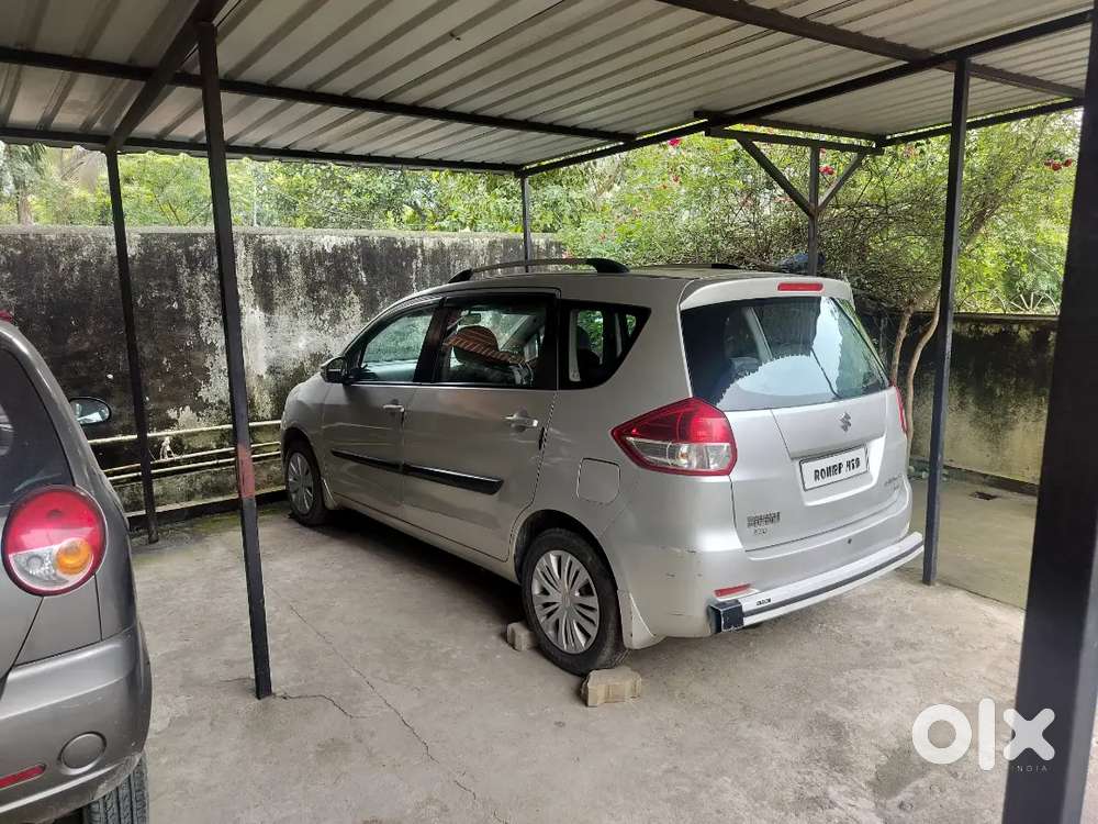 Well Maintained Maruti Ertiga 1.5 Vxi (petrol) Only 43.4 Km Driven.