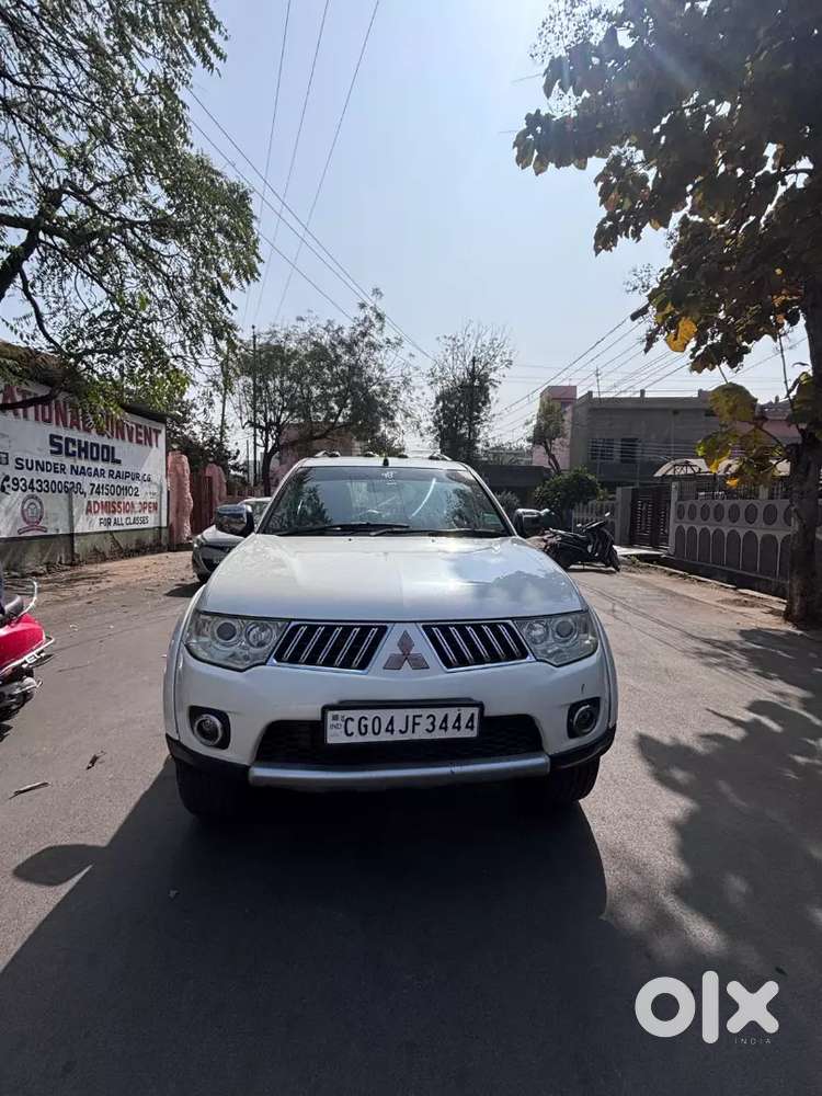 Mitsubishi Pajero Sport 2013 Diesel 155000 Km Driven