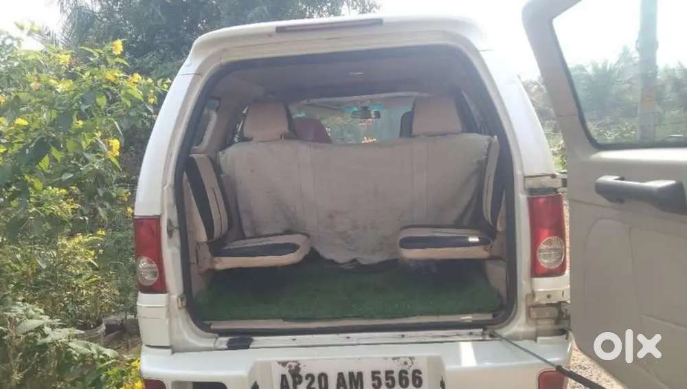 Tata Safari 2012