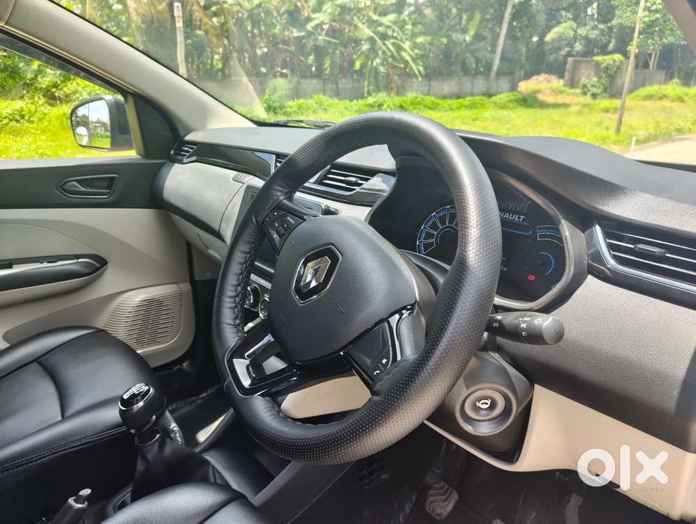 Renault Triber Rxt, 2025, Petrol