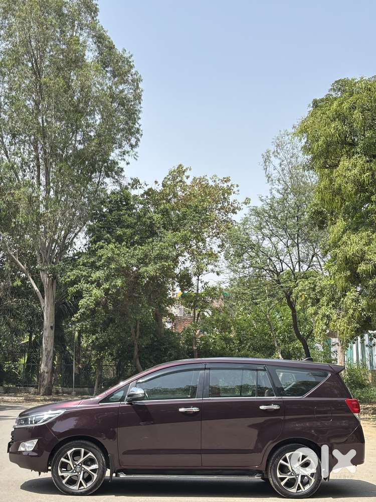 Toyota Innova Crysta 2.8 Zx At 7 Seater, 2019, Diesel