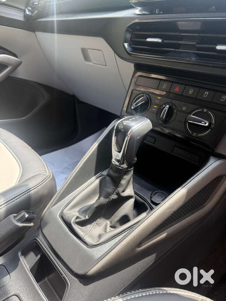 Skoda Kylaq Signature At, 2025, Petrol