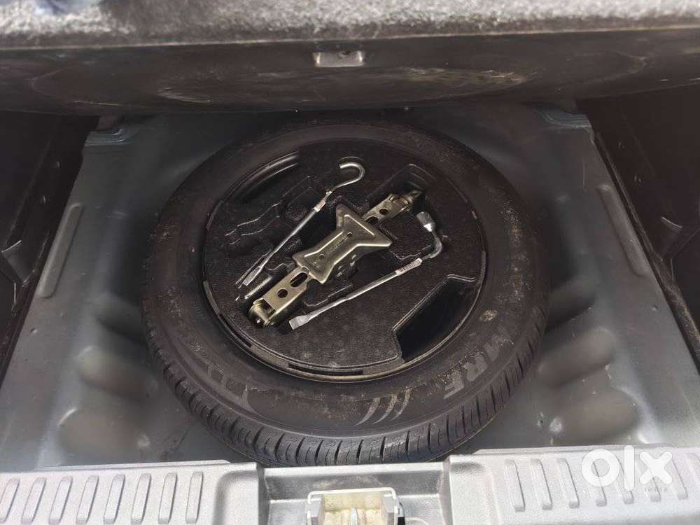 Maruti Suzuki Brezza 1.5 Lxi Smart Hybrid, 2021, Petrol