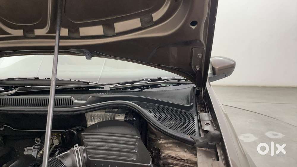Volkswagen Vento 1.2 Tsi Highline At, 2016, Petrol