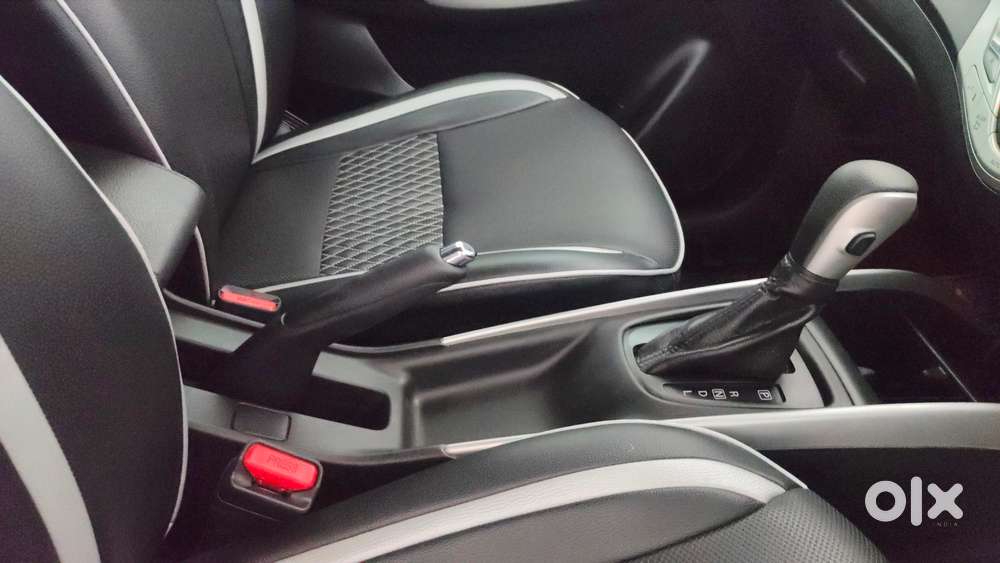 Maruti Suzuki Baleno 1.2 Cvt Zeta, 2016, Petrol