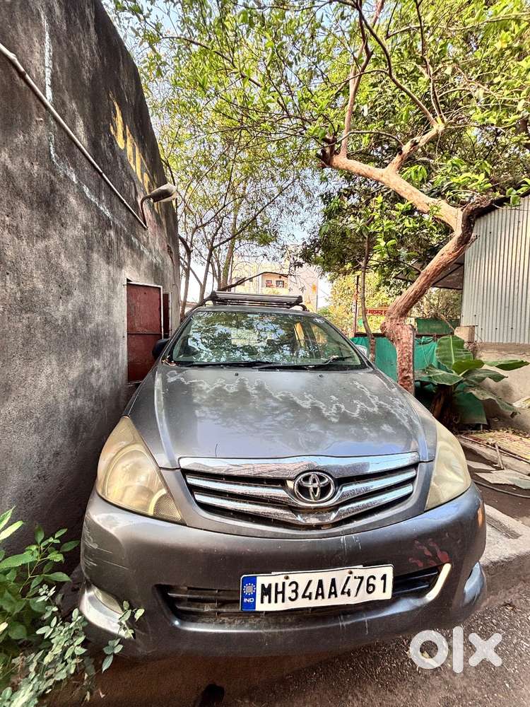 Toyota Innova 2013 Diesel 185000 Km Driven