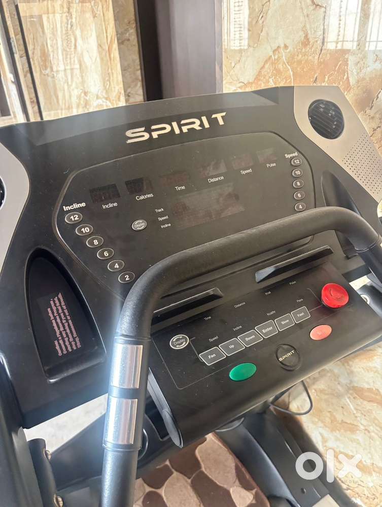 Semi Commercial Treadmill - Spirit USA in very good condition