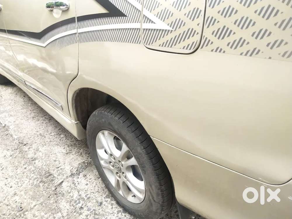 Toyota Innova 2.5 2012