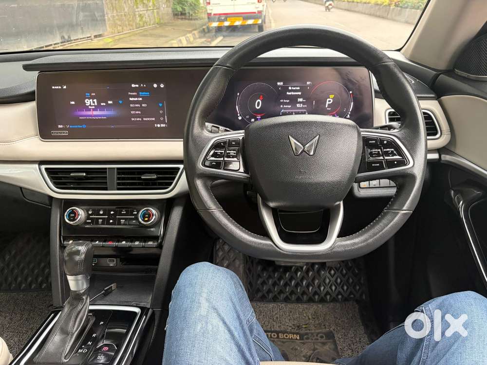 Mahindra Xuv700 2.2 Ax 7 Diesel At Luxury Pack Str, 2023, Diesel
