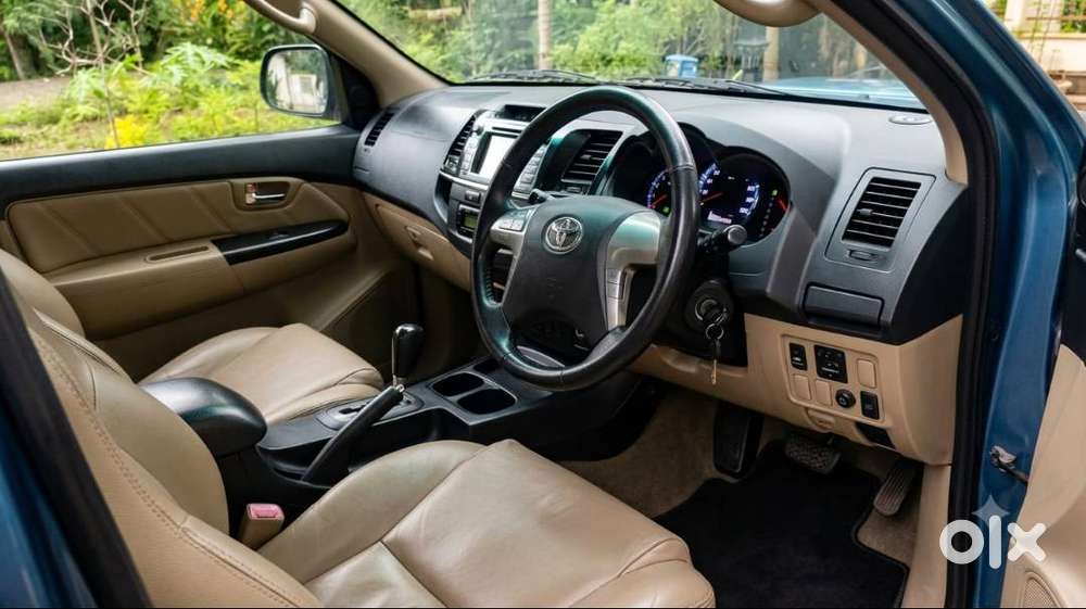 Toyota Fortuner 2014 Diesel 385000 Km Driven
