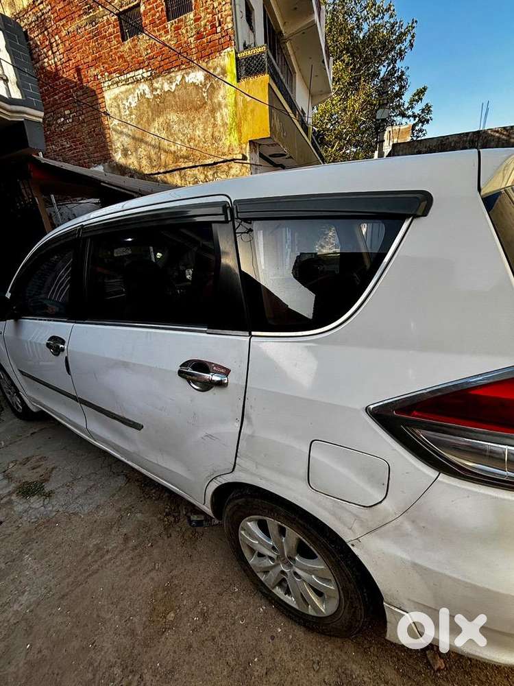 Maruti Suzuki Ertiga 2017 Diesel Hybrid Top Model
