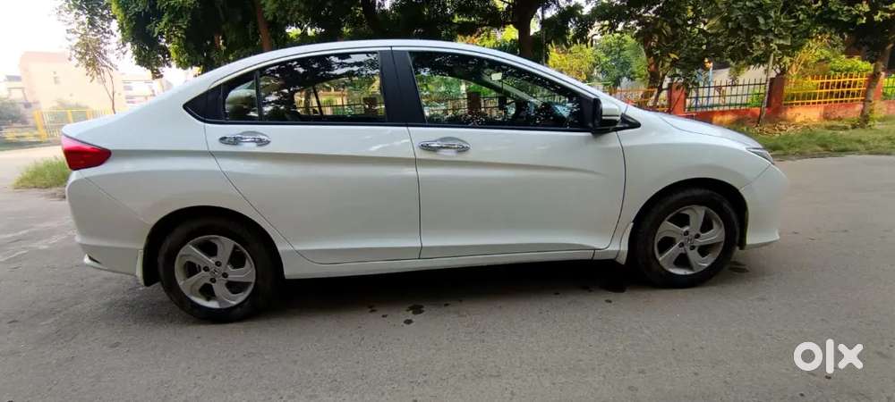Honda City 1.5 V 2015 Patrol