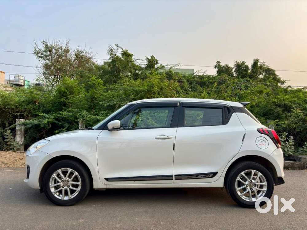 Maruti Suzuki Swift 2018 Zxi, 2022, Petrol
