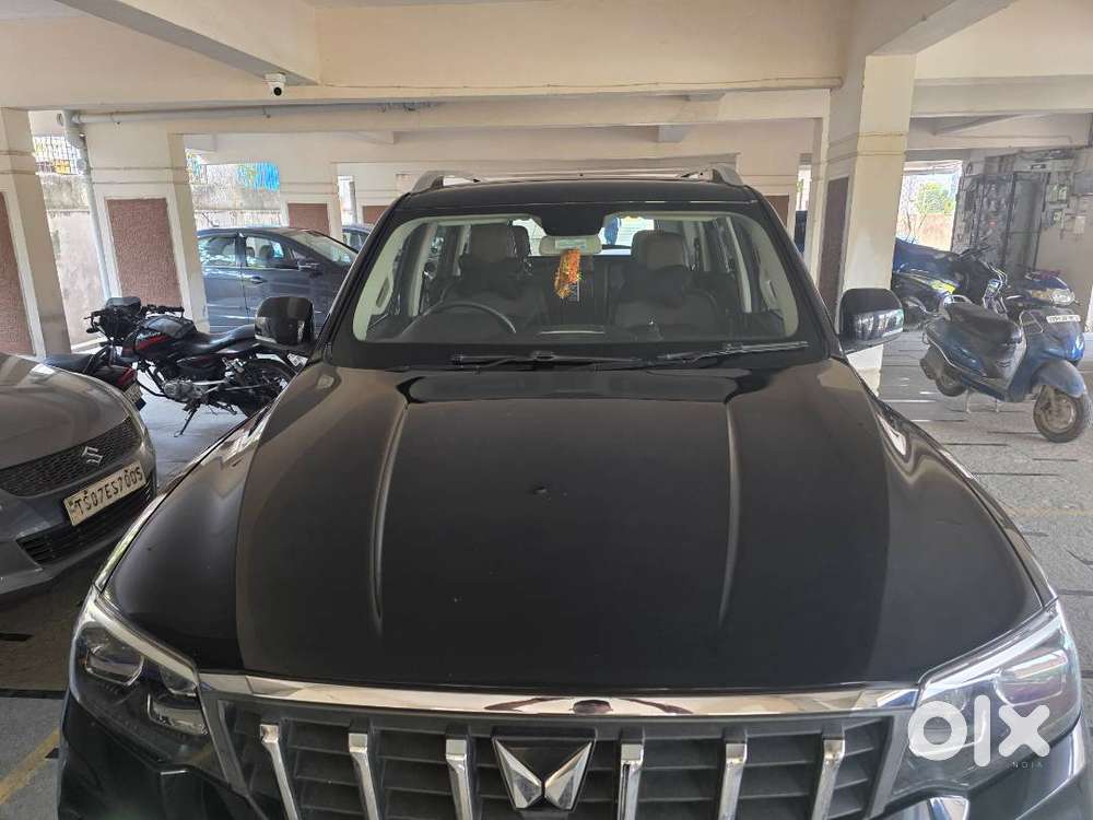 2022 Scorpio-n Z8 Petrol At  Black  Single Owner  Non-accident
