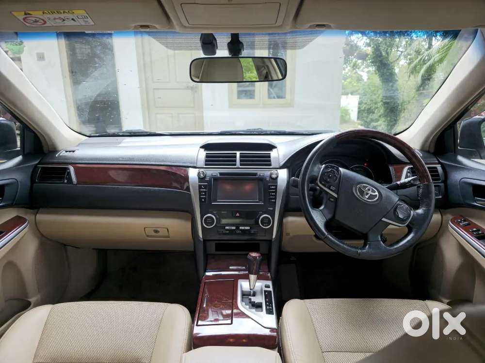 Toyota Camry 2.5 G 2013