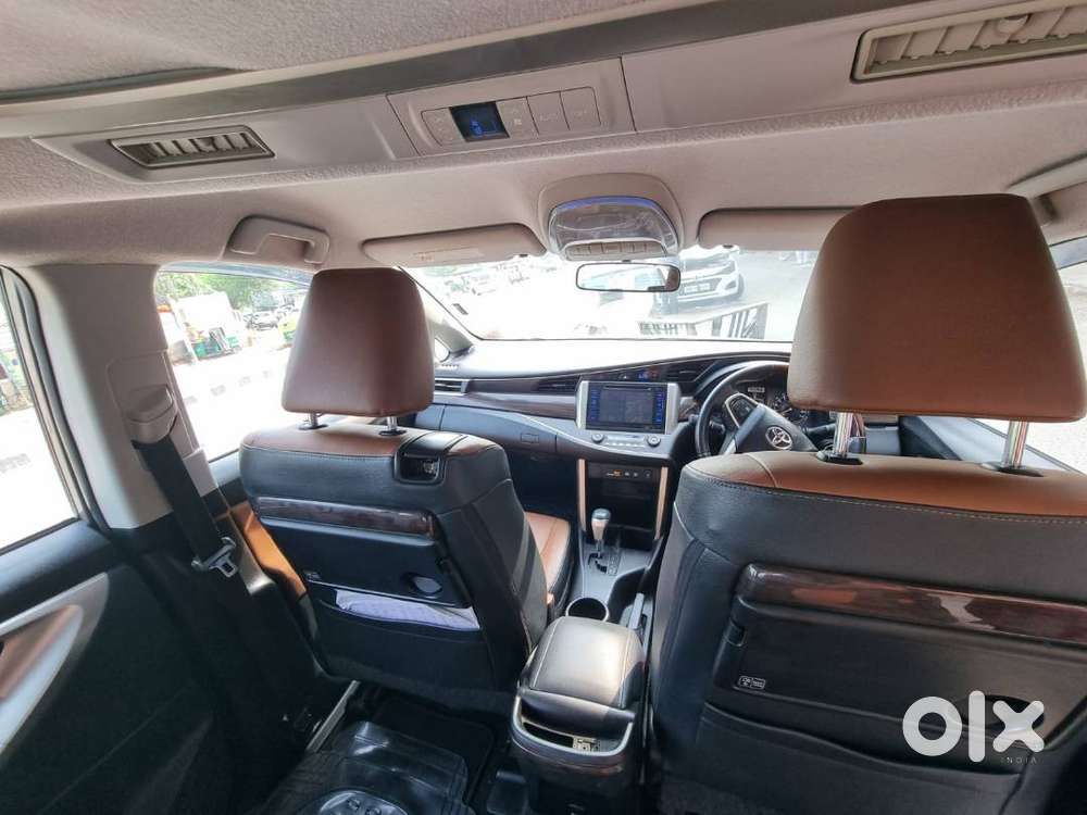 Innova Crysta Car For Sale, In Very Good Condition.