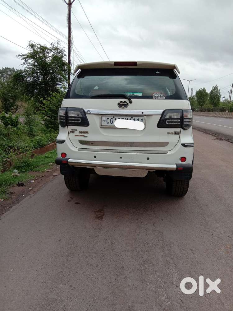 Toyota Fortuner 4x2 Manual, 2011, Diesel