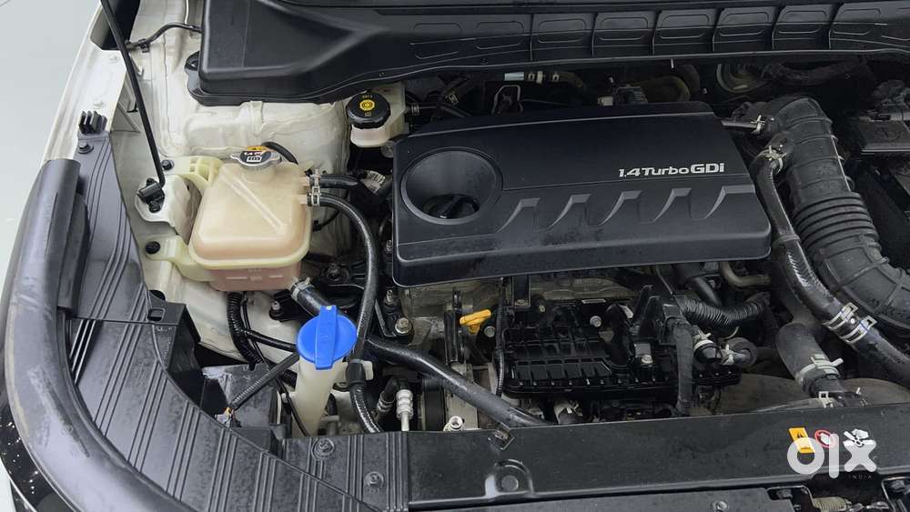 Kia Carens 1.4 Luxury Plus 6 Str, 2022, Petrol