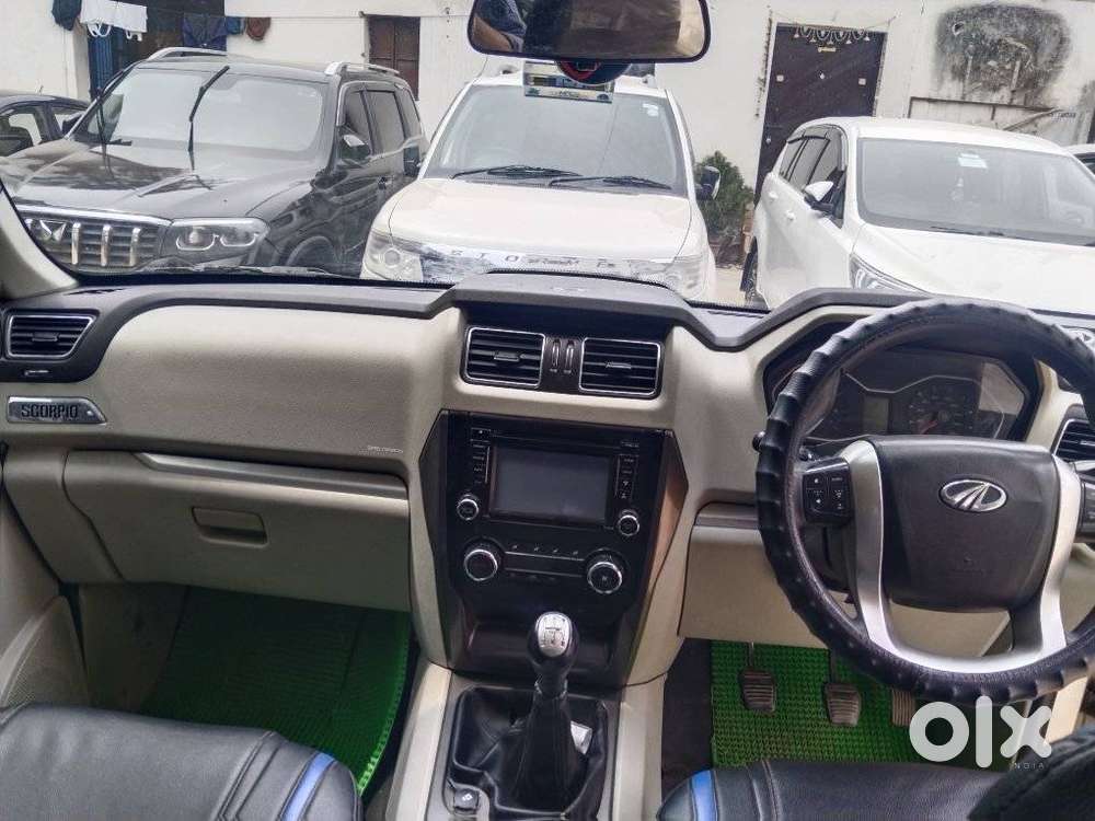 Mahindra Scorpio S10, 2016, Diesel
