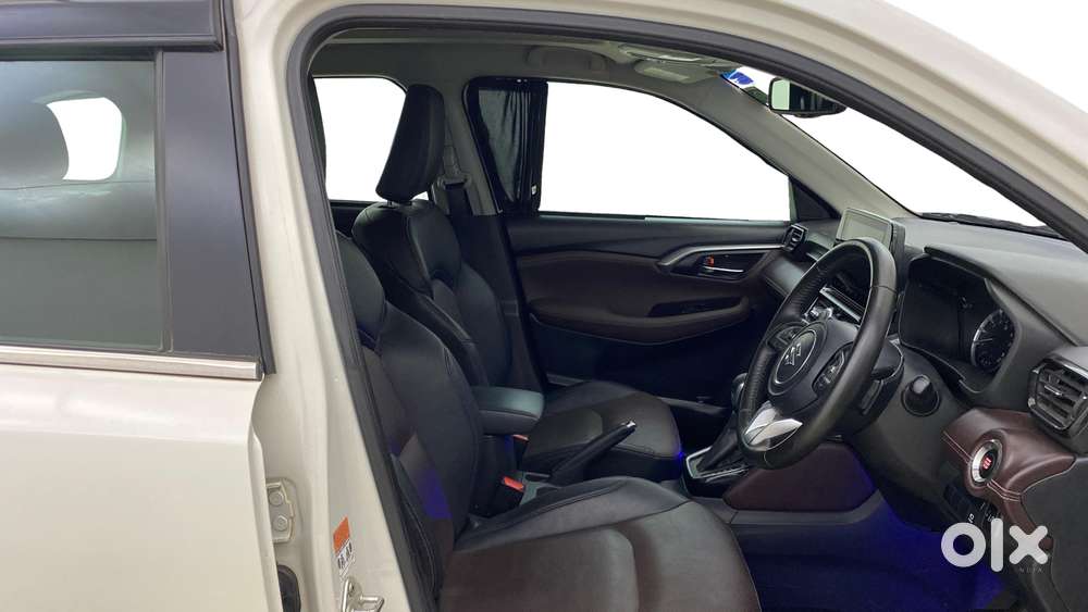 Maruti Suzuki Grand Vitara 1.5 Alpha Smart Hybrid At, 2023, Petrol