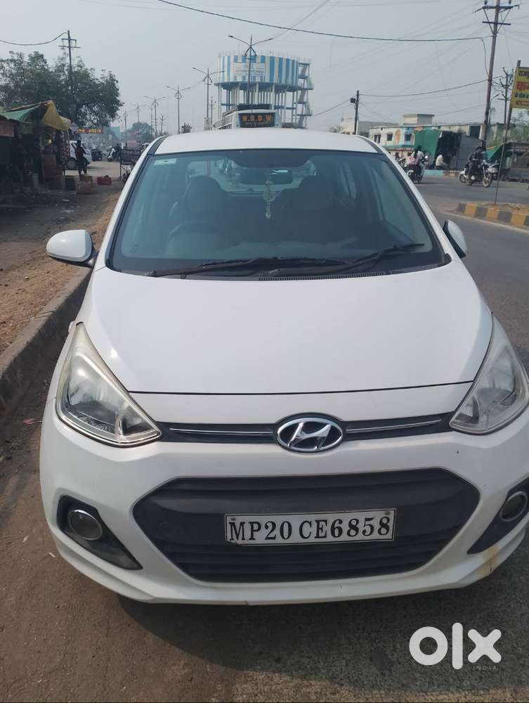 Grand I 10 White Colour Car