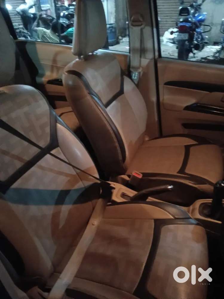 Maruti Suzuki Ertiga Vxi 2023