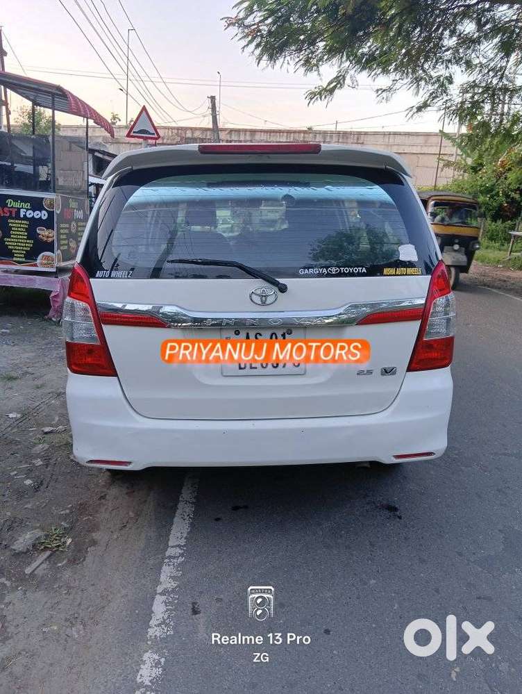 Toyota Innova 2.5 V 8 Str, 2014, Diesel