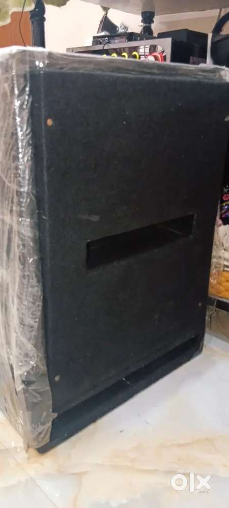 12 Sub cabinet