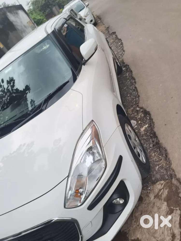 Maruti Suzuki Swift Vxi 2021